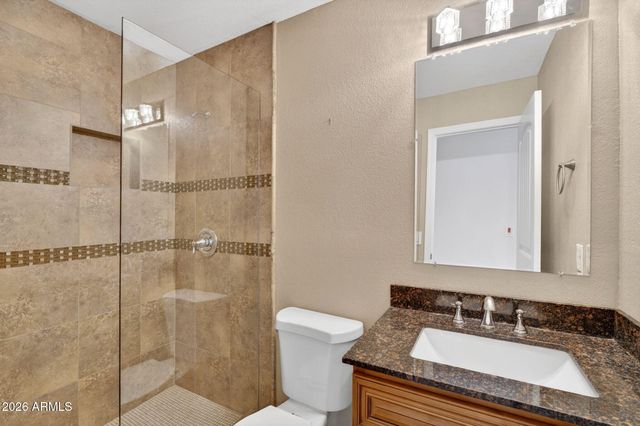 2726 E FAIRMOUNT Avenue, Phoenix, AZ 85016