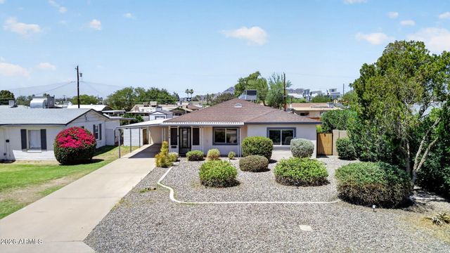 2726 E FAIRMOUNT Avenue, Phoenix, AZ 85016