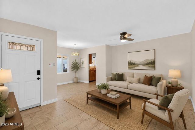 2726 E FAIRMOUNT Avenue, Phoenix, AZ 85016