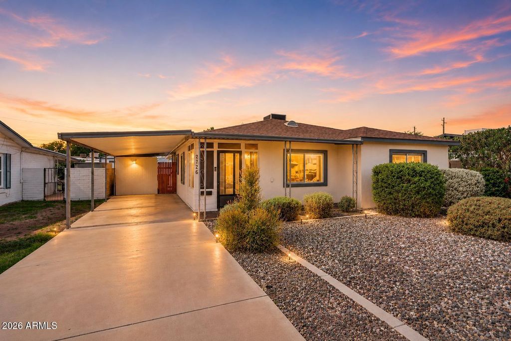 2726 E FAIRMOUNT Avenue, Phoenix, AZ 85016