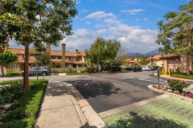 2 Vista Cielo, Rancho Santa Margarita, CA 92688