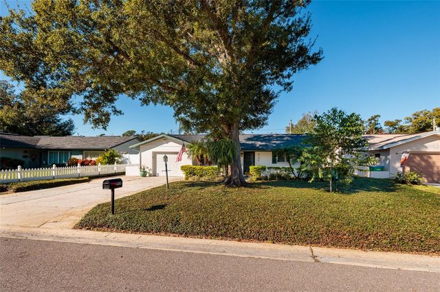 4380 55TH WAY N, Kenneth City, FL 33709