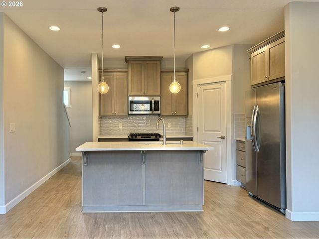 16524 Se 40TH Cir, Vancouver, WA 98683