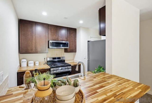 1605 S HOTEL CIRCLE B101, San Diego, CA 92108