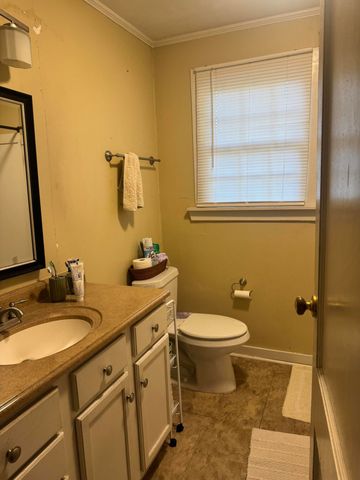 322 S 20th Ave., Hattiesburg, MS 39401