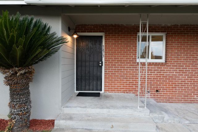 3473 E Dayton Avenue, Fresno, CA 93726