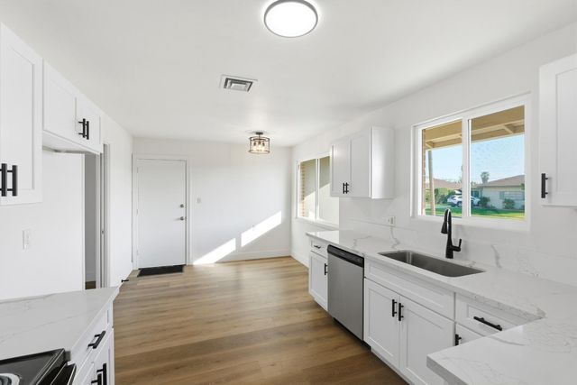 3473 E Dayton Avenue, Fresno, CA 93726