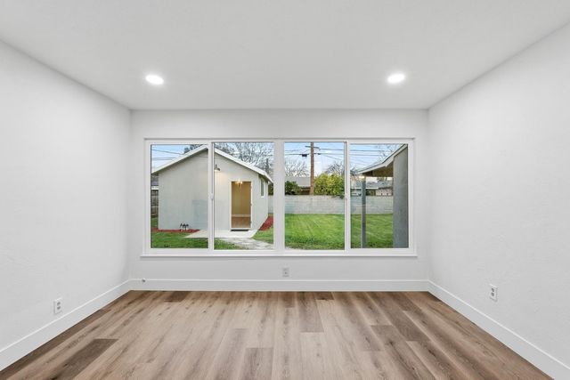 3473 E Dayton Avenue, Fresno, CA 93726