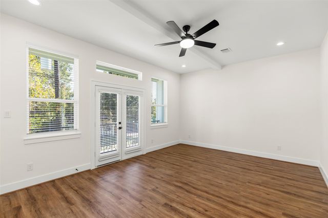 1810 Palmetto Landing Court, Houston, TX 77009