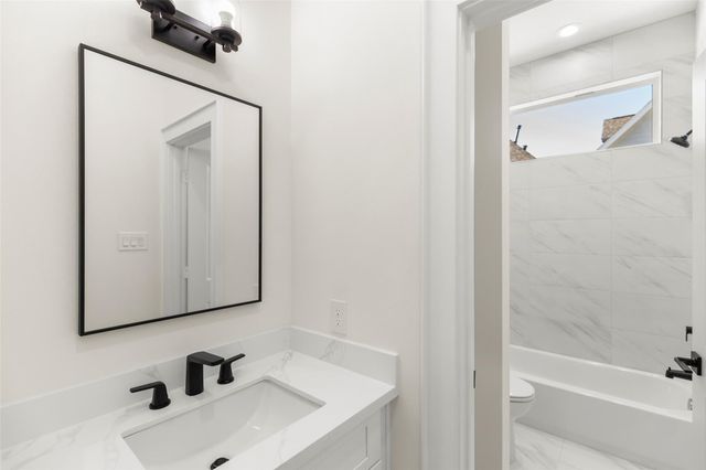 1810 Palmetto Landing Court, Houston, TX 77009
