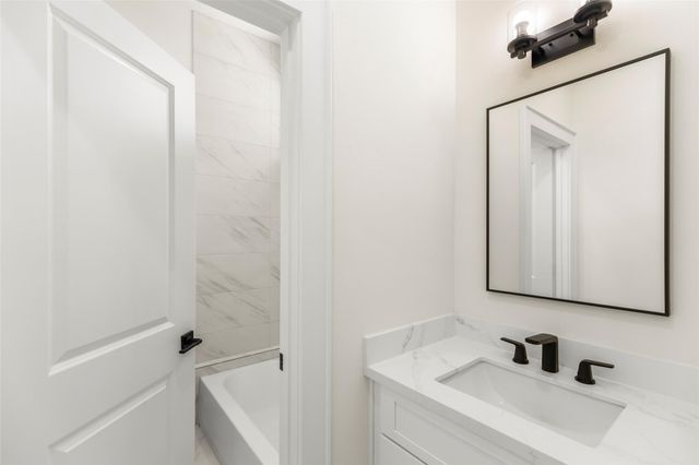 1810 Palmetto Landing Court, Houston, TX 77009