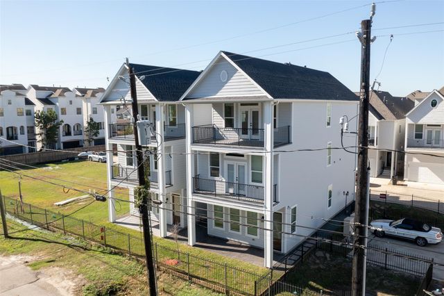 1810 Palmetto Landing Court, Houston, TX 77009