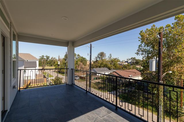 1810 Palmetto Landing Court, Houston, TX 77009
