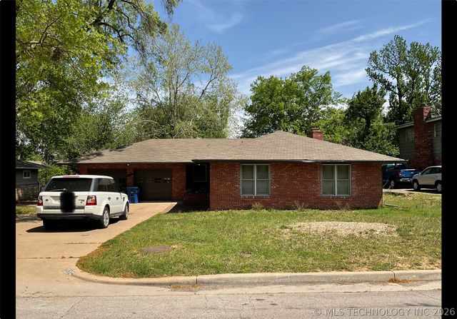 2015 S Fulton Avenue, Tulsa, OK 74112