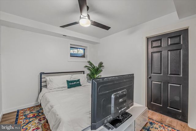 105 GRADE RD, Falling Waters, WV 25419