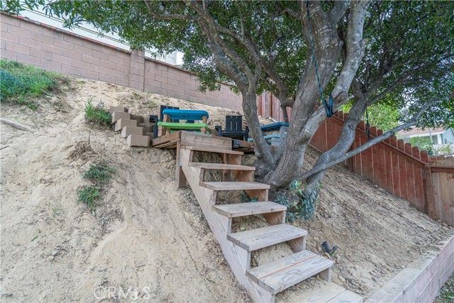 604 Hudspeth, Simi Valley, CA 93065