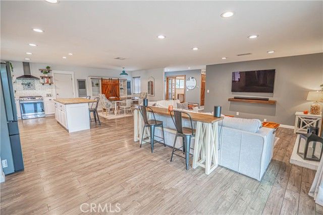 604 Hudspeth, Simi Valley, CA 93065