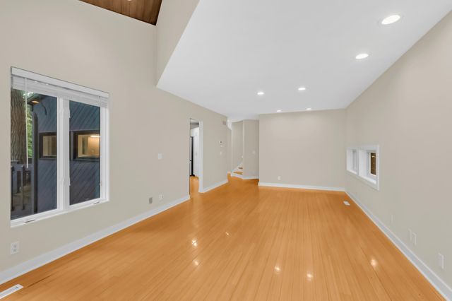 14717 Minnehaha Place, Minnetonka, MN 55391