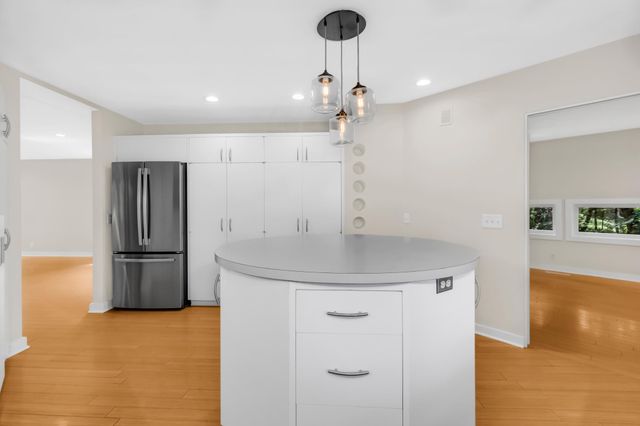 14717 Minnehaha Place, Minnetonka, MN 55391