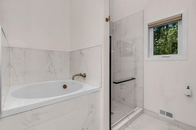 14717 Minnehaha Place, Minnetonka, MN 55391