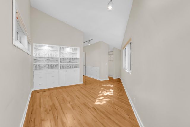 14717 Minnehaha Place, Minnetonka, MN 55391