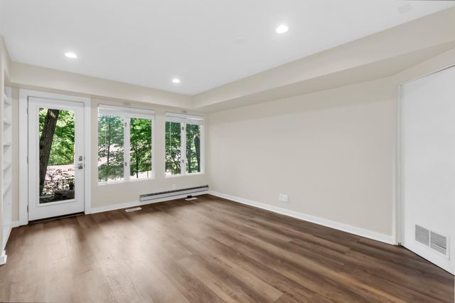 14717 Minnehaha Place, Minnetonka, MN 55391
