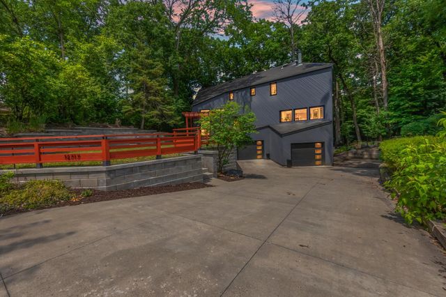 14717 Minnehaha Place, Minnetonka, MN 55391