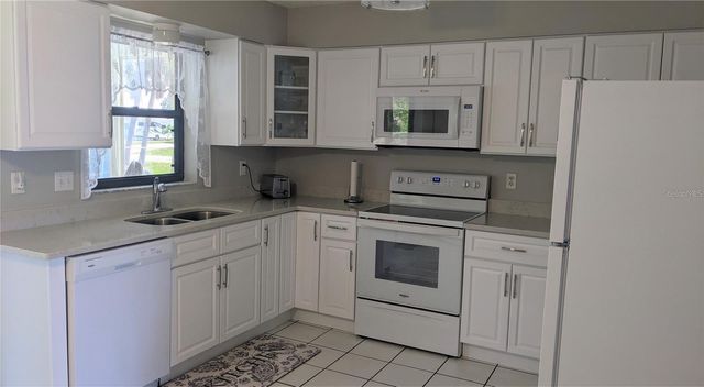 820 COCONUT ROAD, Venice, FL 34293