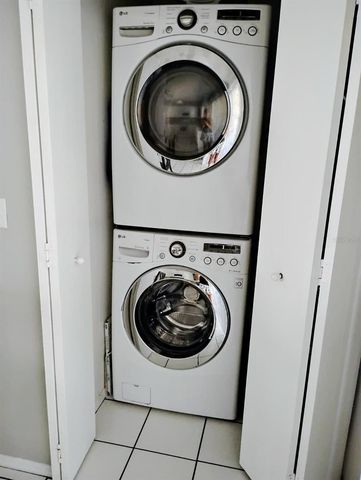 820 COCONUT ROAD, Venice, FL 34293