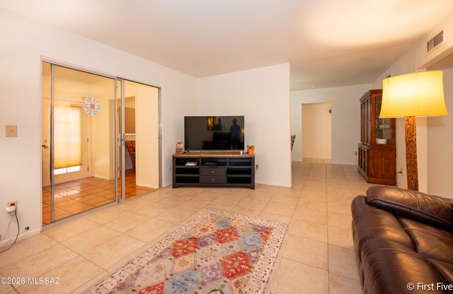 6970 E Abby Lane, Tucson, AZ 85715