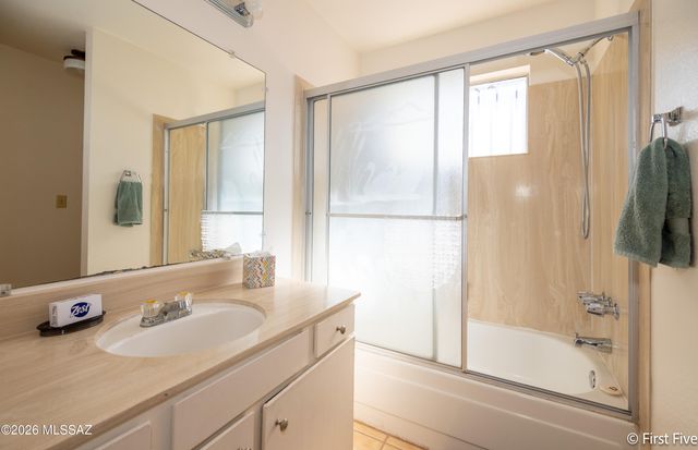 6970 E Abby Lane, Tucson, AZ 85715