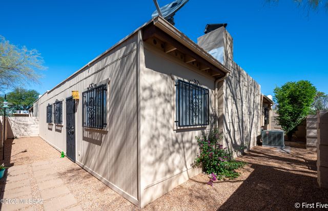 6970 E Abby Lane, Tucson, AZ 85715