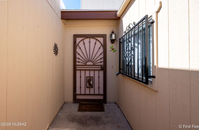 6970 E Abby Lane, Tucson, AZ 85715