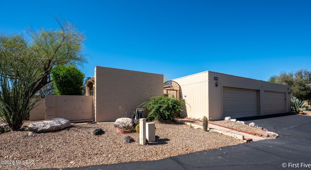 6970 E Abby Lane, Tucson, AZ 85715