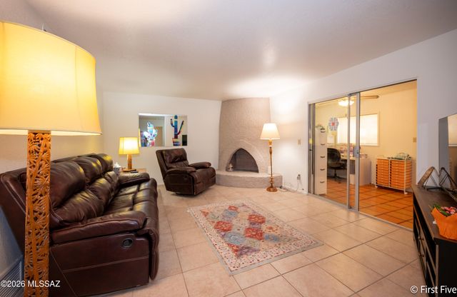 6970 E Abby Lane, Tucson, AZ 85715