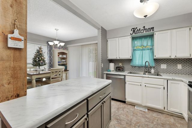 10825 W Lotus St, Wichita, KS 67209