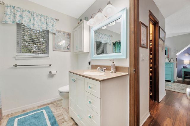 10825 W Lotus St, Wichita, KS 67209