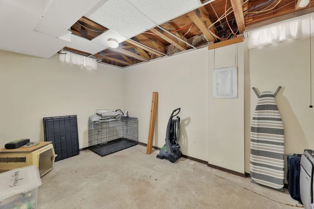 10825 W Lotus St, Wichita, KS 67209