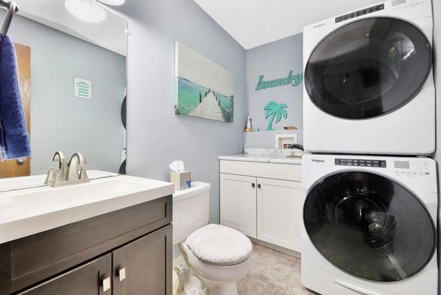 10825 W Lotus St, Wichita, KS 67209