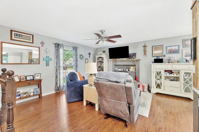 10825 W Lotus St, Wichita, KS 67209