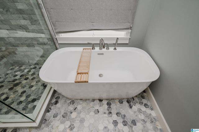 1589 SOUTHPOINTE DRIVE, Hoover, AL 35244