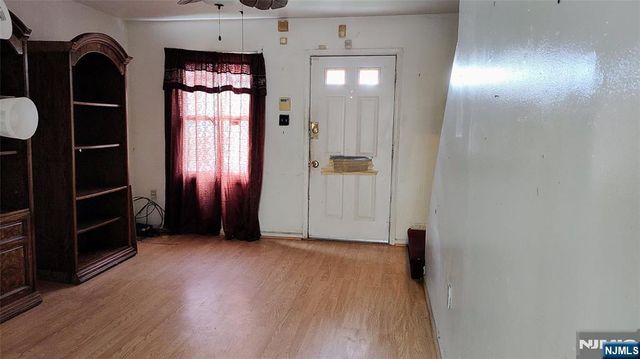 65 Hamilton Street, East Orange, NJ 07017