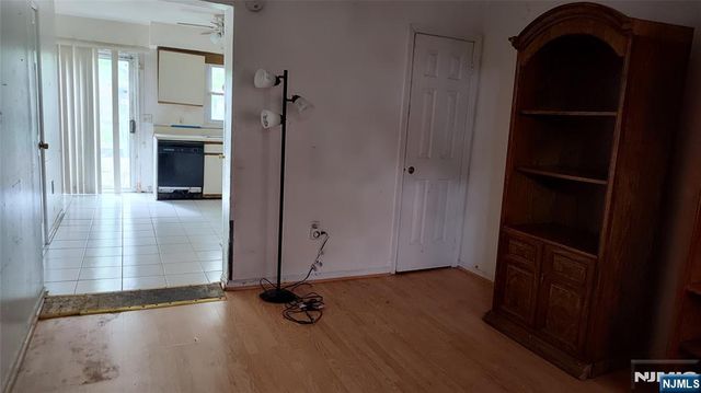 65 Hamilton Street, East Orange, NJ 07017