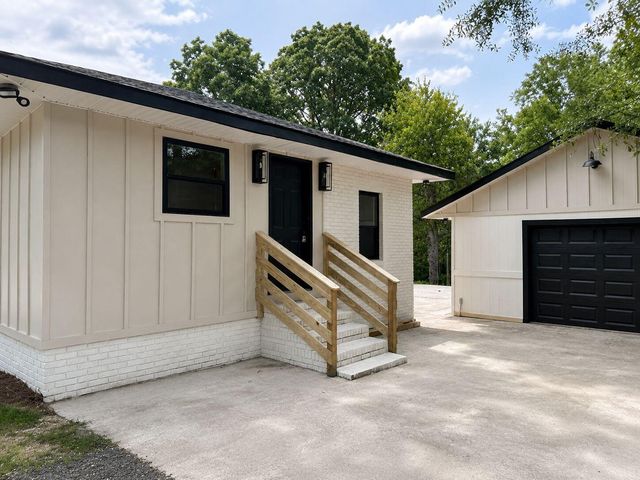 30 Coker Drive, Aiken, SC 29803