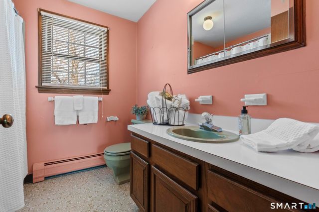 4066 Mountain Road, Suffield, CT 06093