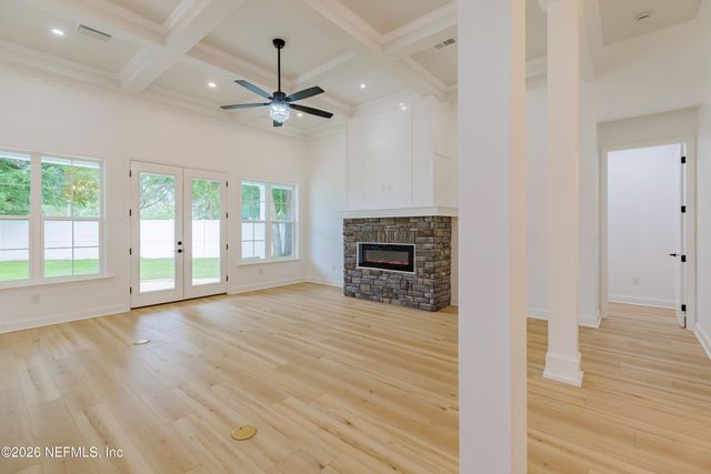 2418 LEAFDALE Circle S, Jacksonville, FL 32218