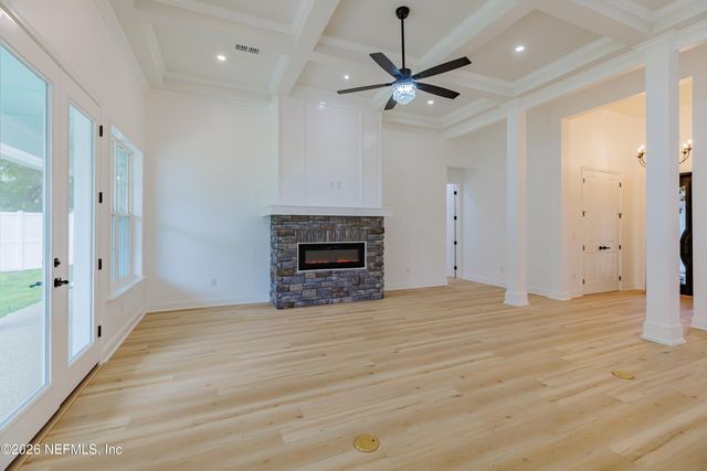 2418 LEAFDALE Circle S, Jacksonville, FL 32218