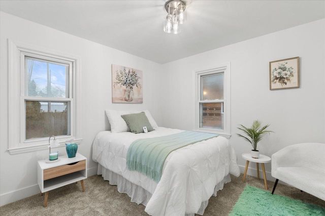 1301 E Norwich AVENUE, Saint Francis, WI 53235