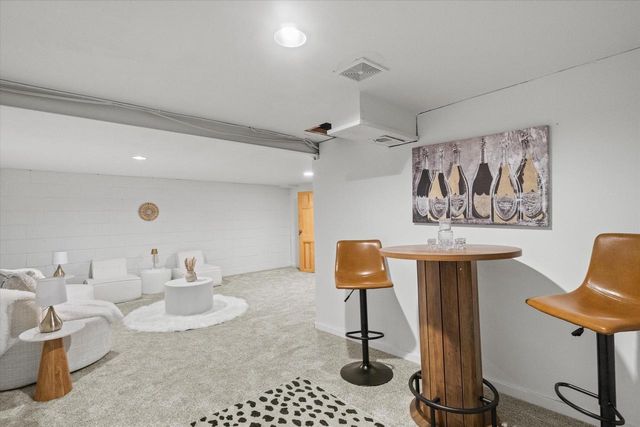 1301 E Norwich AVENUE, Saint Francis, WI 53235