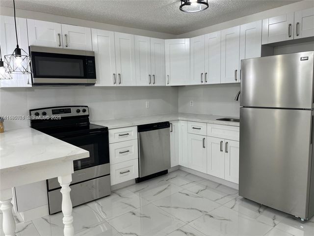 1106 NE 5th Avenue, Fort Lauderdale, FL 33304